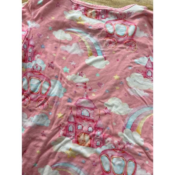 Posh Peanut Posh Castle Shorts Bamboo Pajama Set 5T - Picture 7 of 7